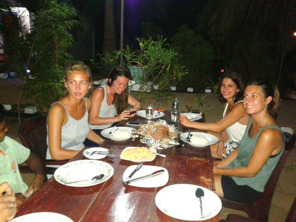 Star Rest Beach Hotel Arugambay 28/50