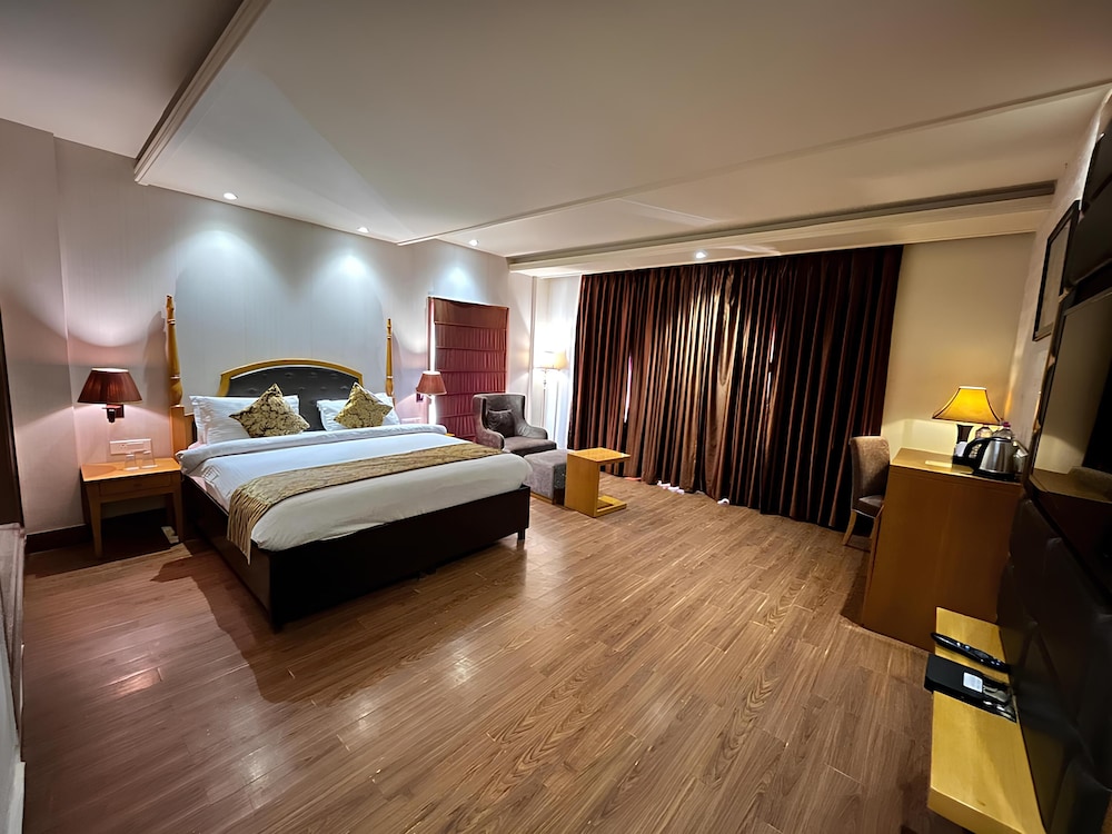 Regenta Resort Bharatpur 12/42