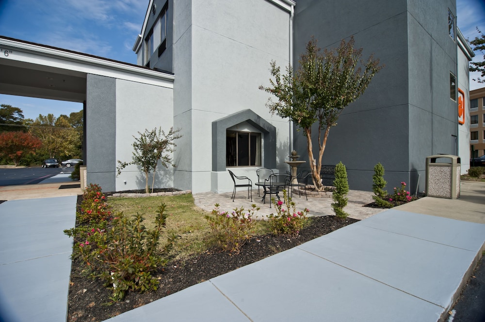Inn At Clemson 26/47