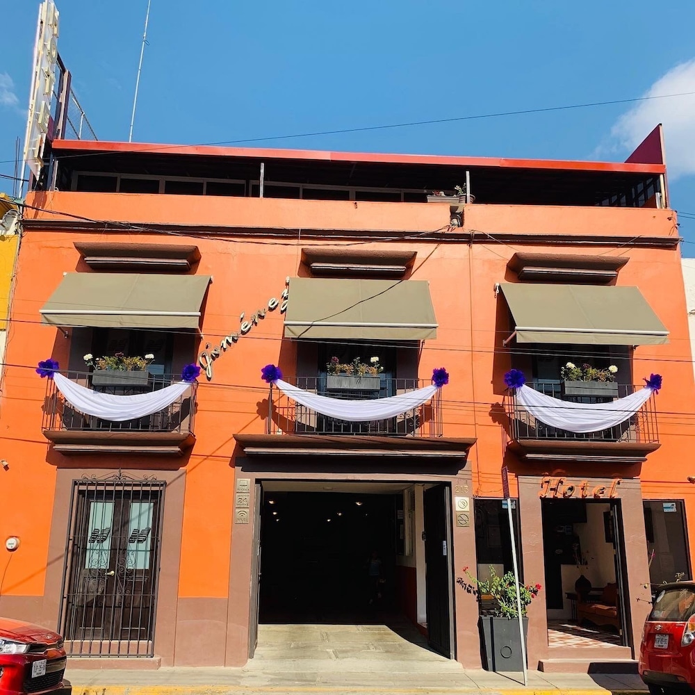 Hotel Jiménez 1/20