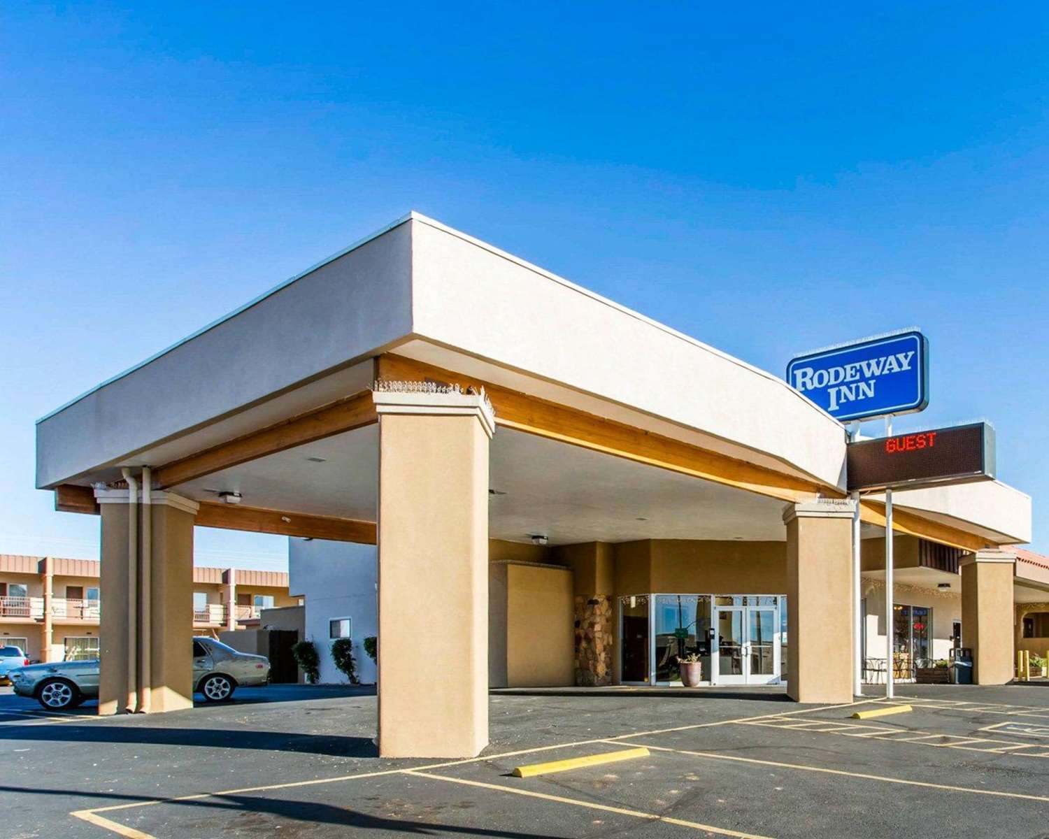 Rodeway Inn At Lake Powell 38/42