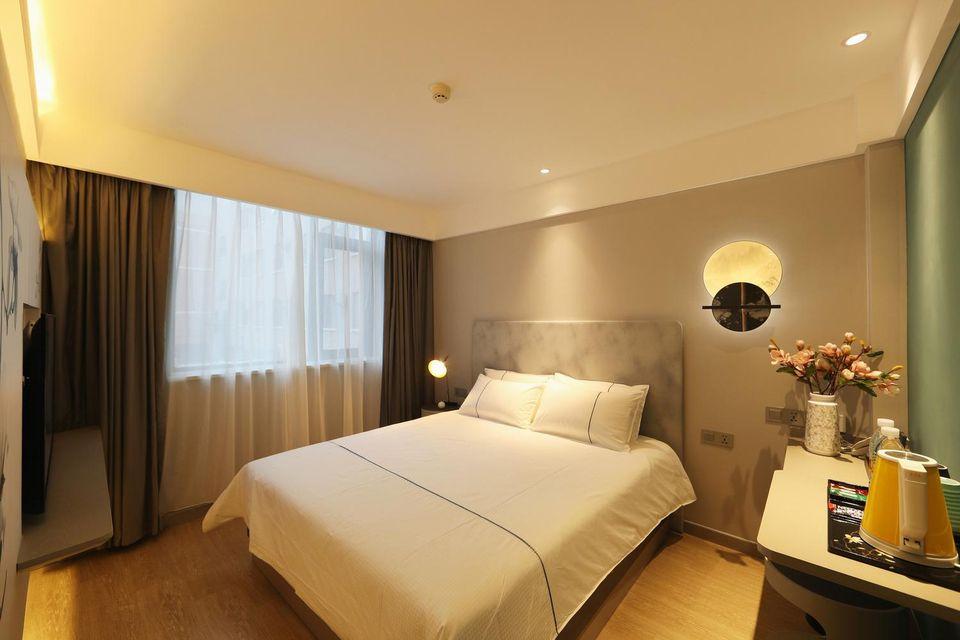 Magnotel (Luanchuan Changchun Road Cross Street) 15/33