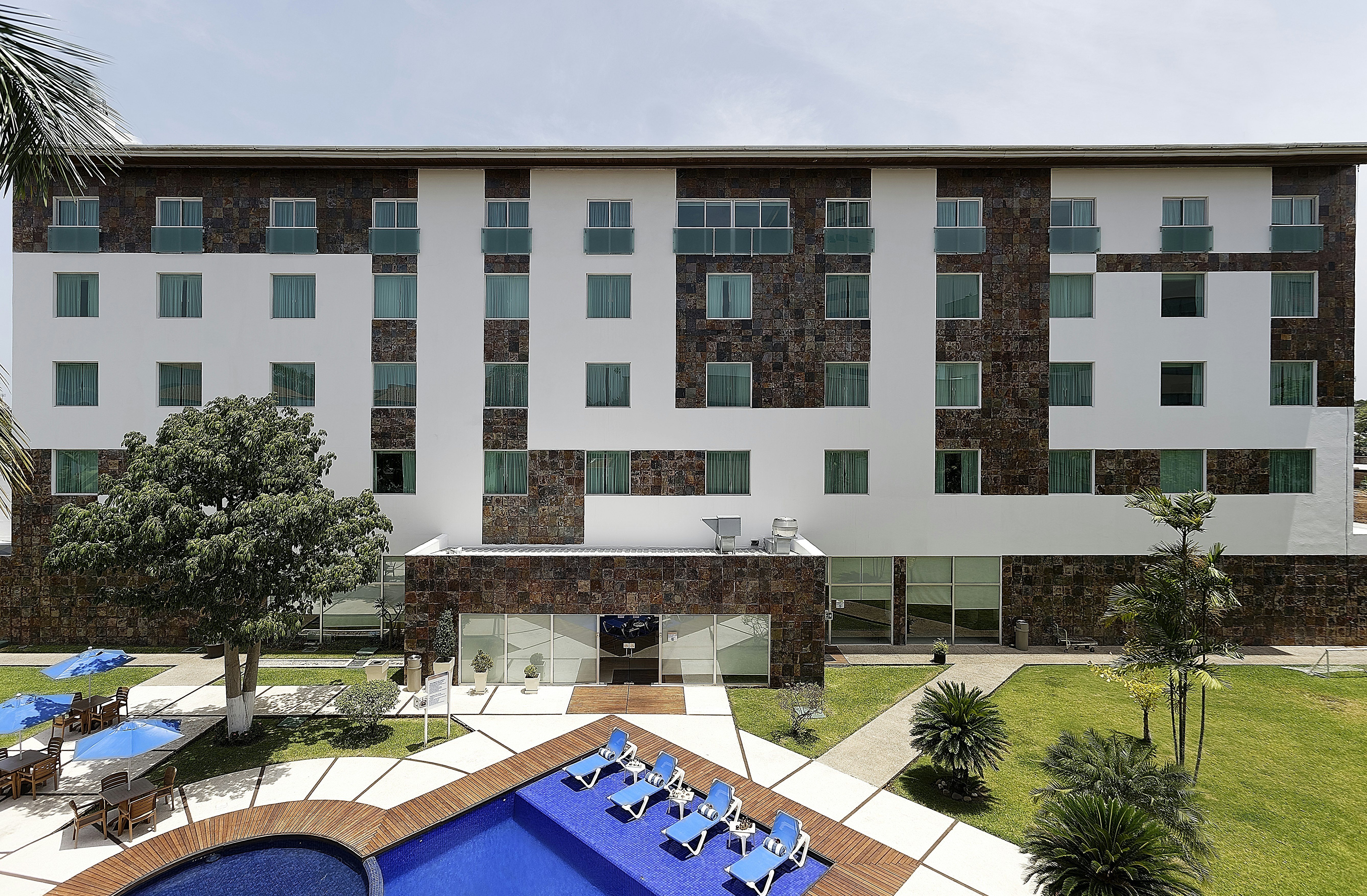 Holiday Inn Express Villahermosa Tabasco 2000 2/50