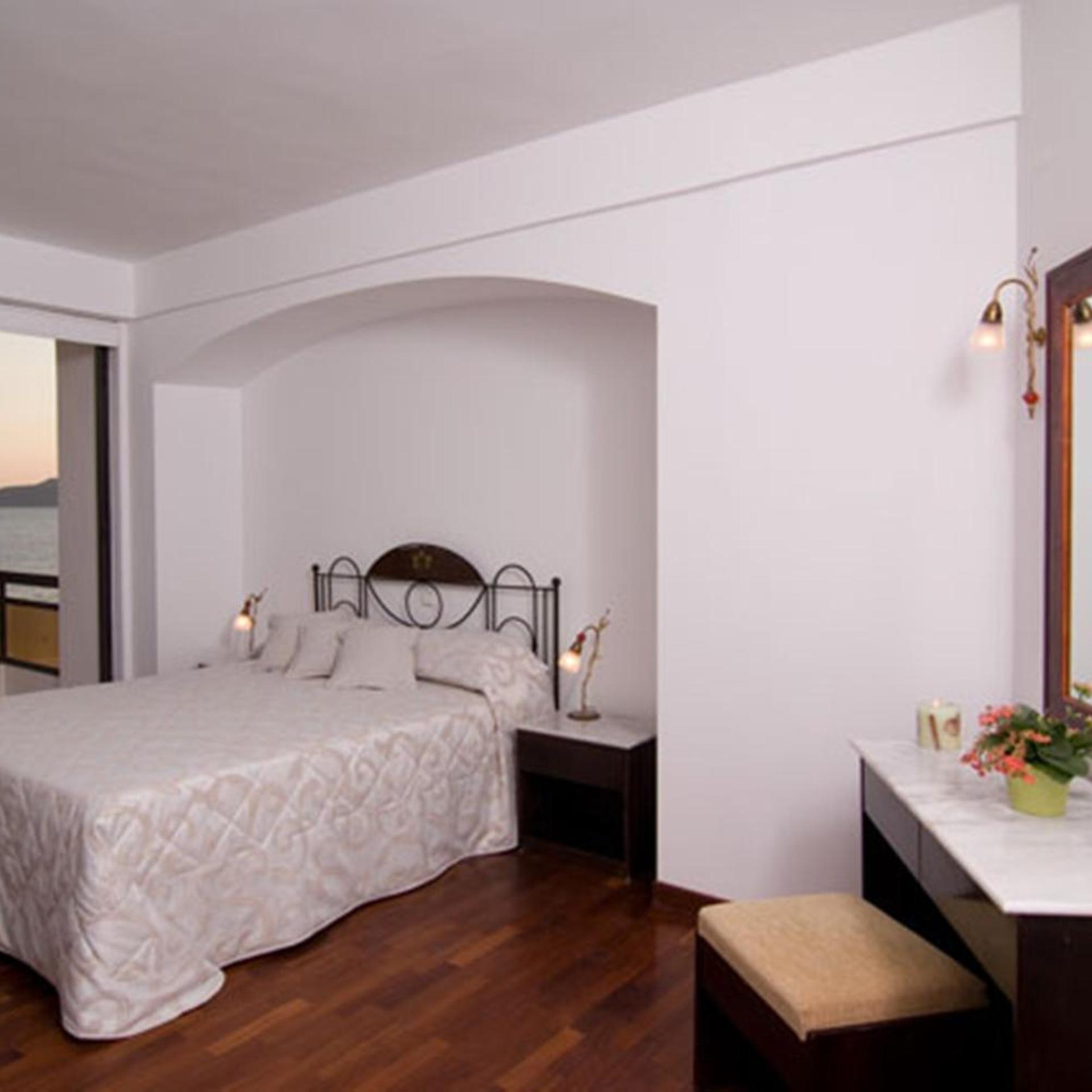 LIMIRA MARE HOTEL 25/53