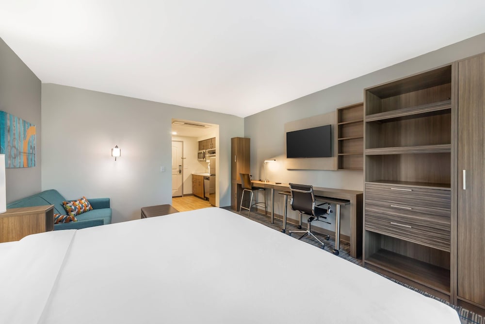 MainStay Suites Fort Myers East I-75 26/52
