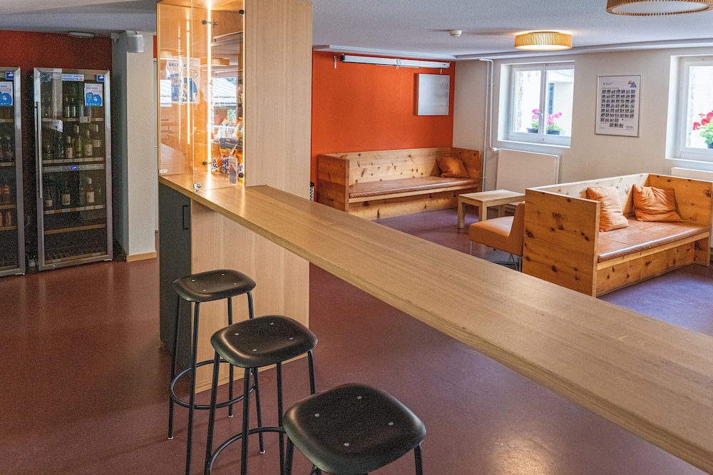 Youth Hostel Zermatt 47/64