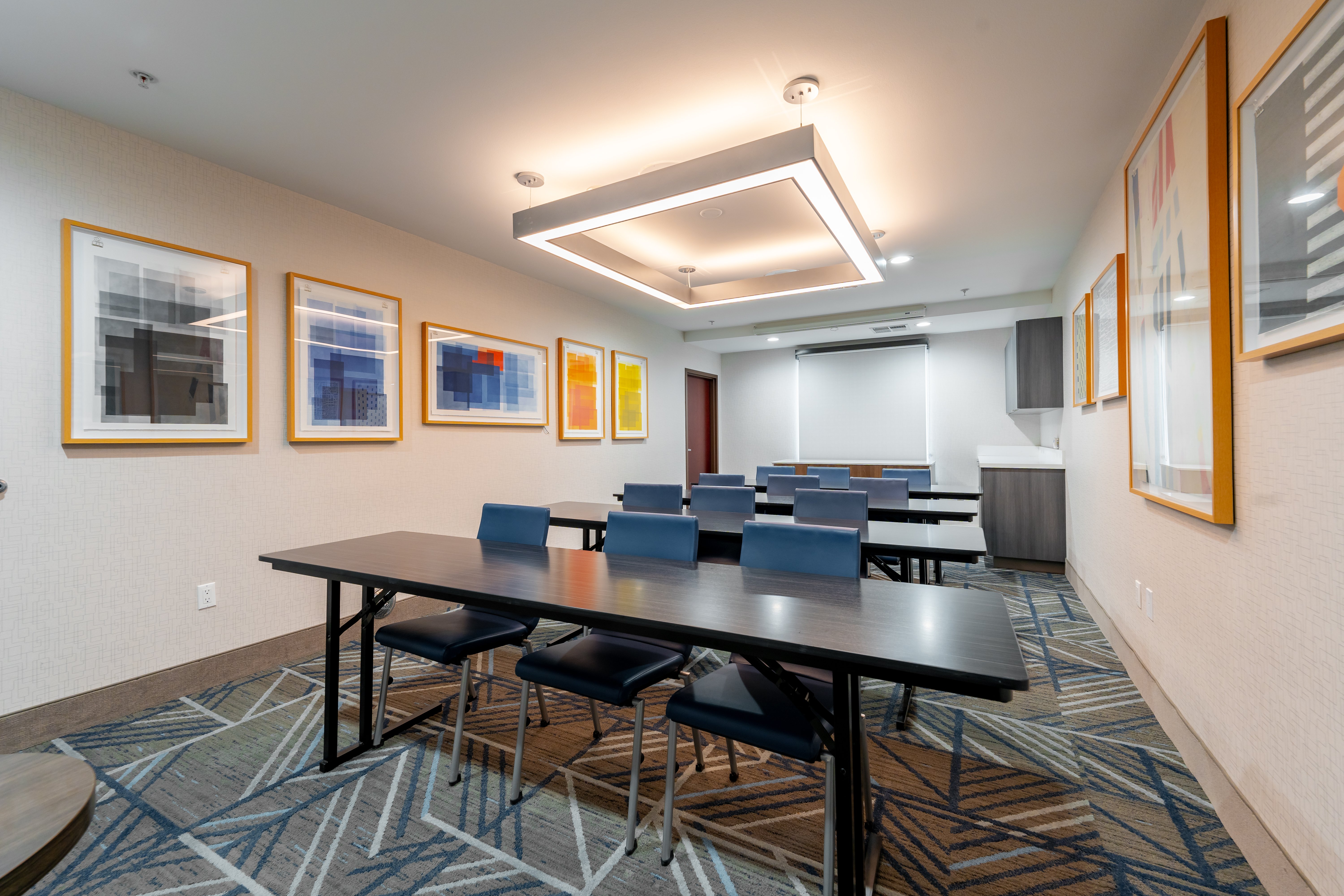 Holiday Inn Express Hotel & Suites Frazier Park 58/67