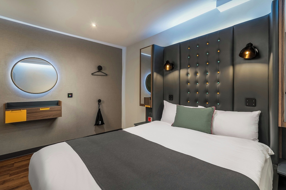 Point A Hotel London Shoreditch 24/48