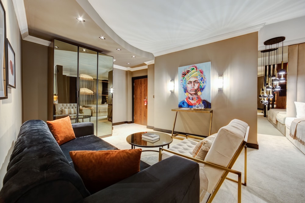 Sahil Marti Hotel 45/72