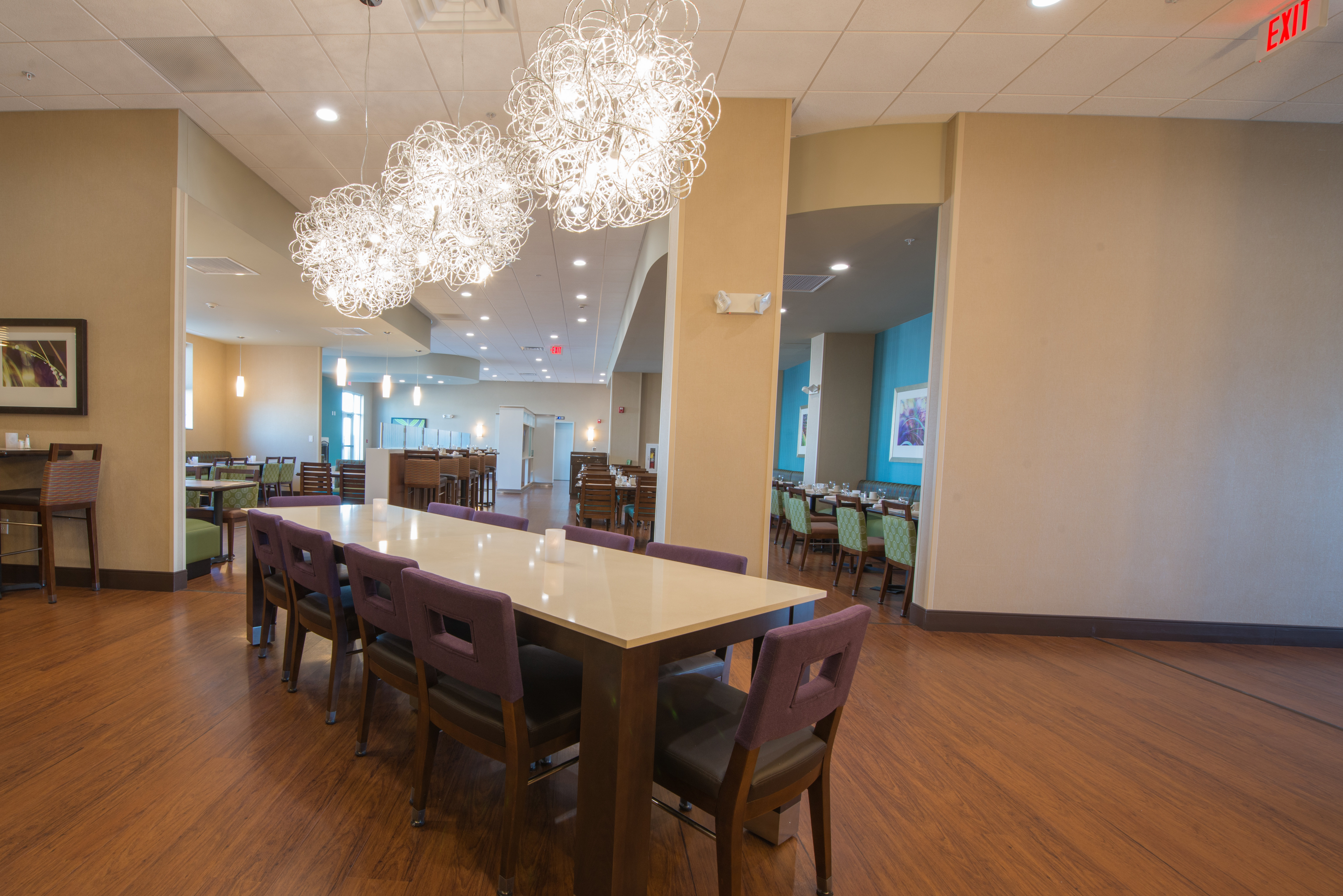 Holiday Inn Bismarck 56/70