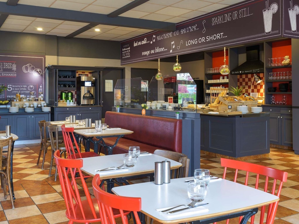 Ibis Falaise Coeur De Normandie 41/58