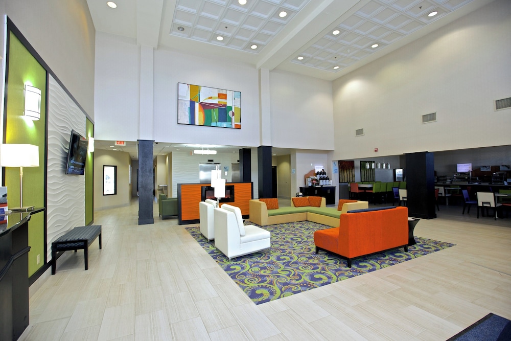 Holiday Inn Express And Suites Duluth Mall Area 53/69