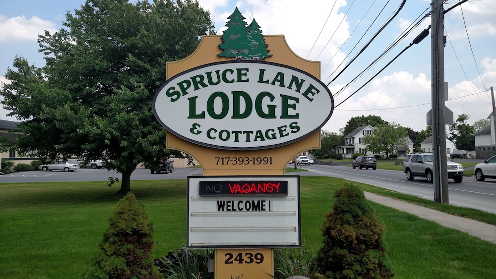 Spruce Lane Lodge & Cottages 3/35