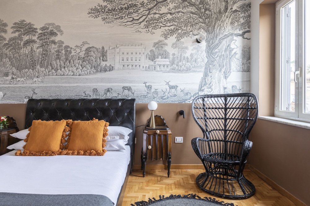 Rome Accommodation Condotti with terrace 44/50