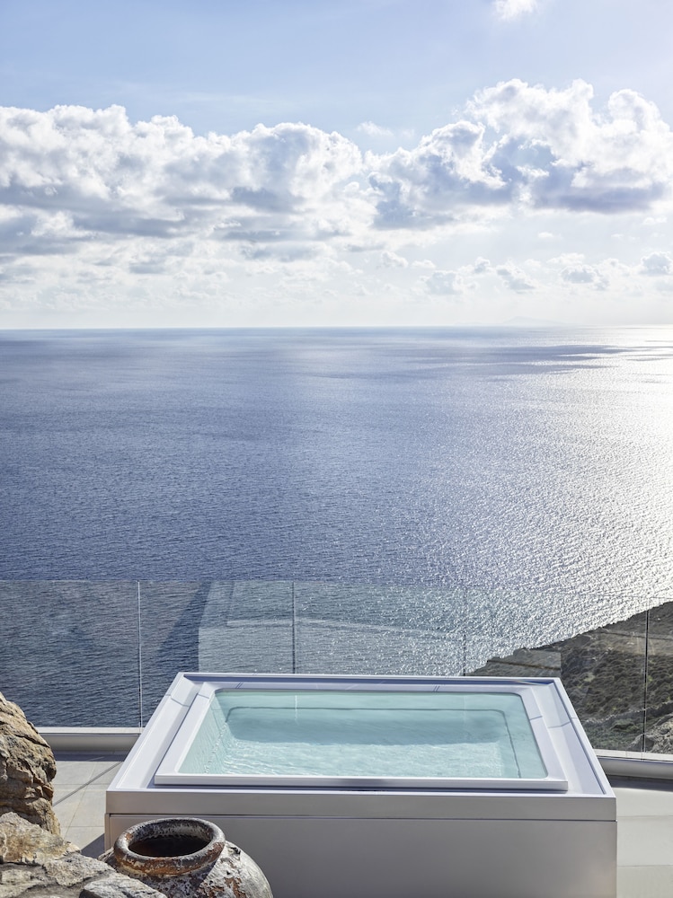Myconian Panoptis Escape - Small Luxury Hotels of the World 32/50