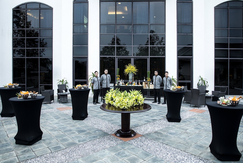 Intercontinental Hanoi Westlake 62/78
