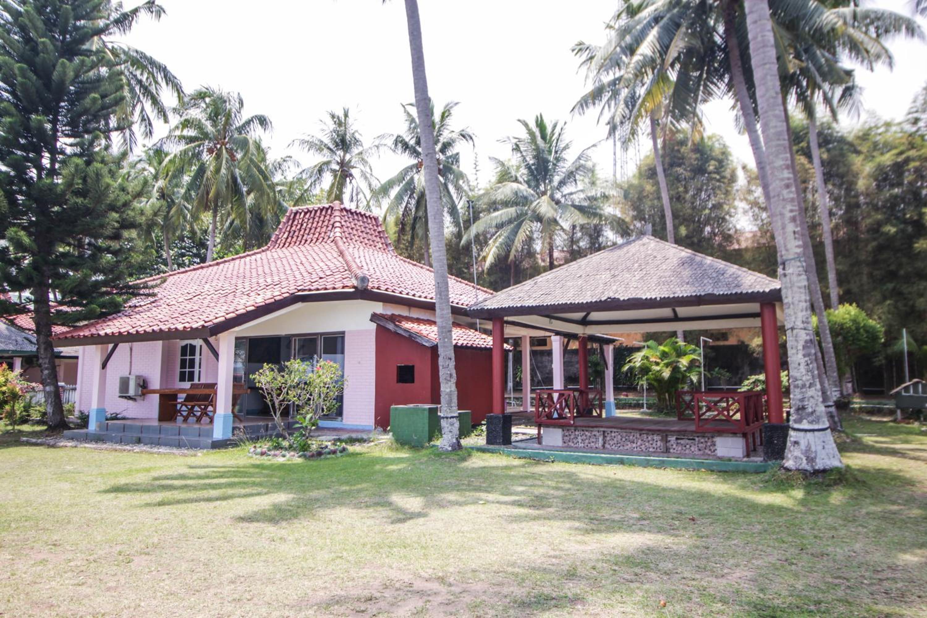 Allisa Resort Hotel 4/50