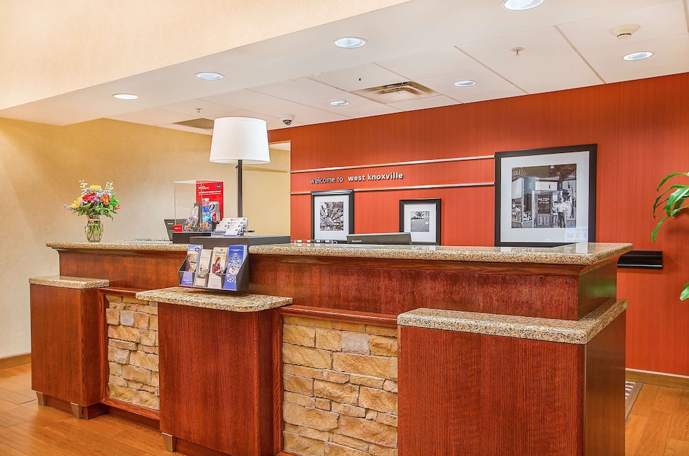 Hampton Inn Knoxville West At Cedar Bluff 12/50