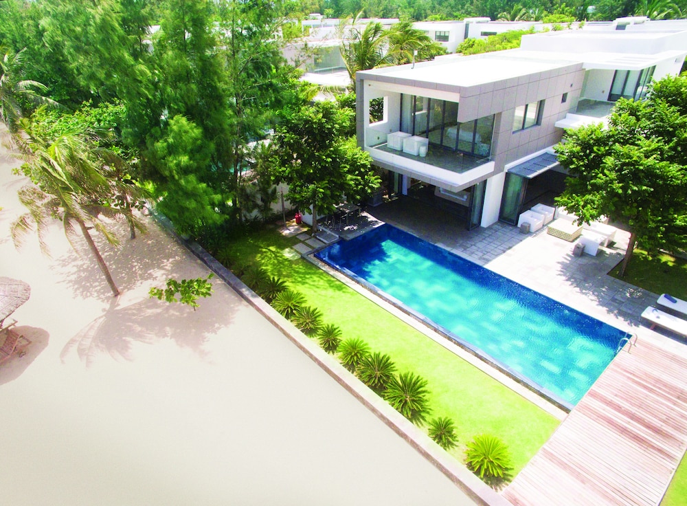 Sanctuary Resort Community 5/75
