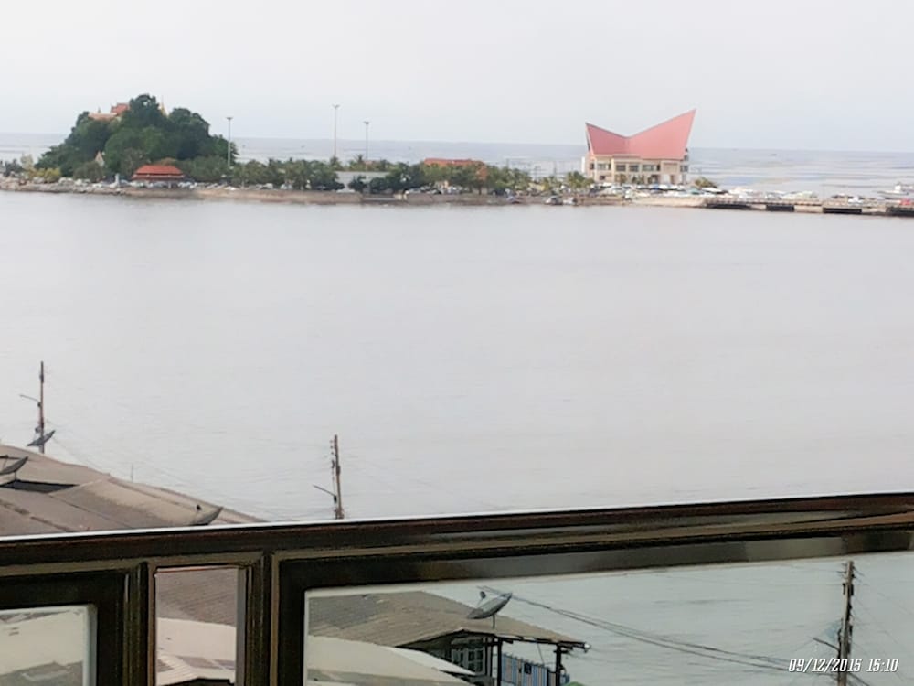 Seaview Hotel Sriracha 62/68
