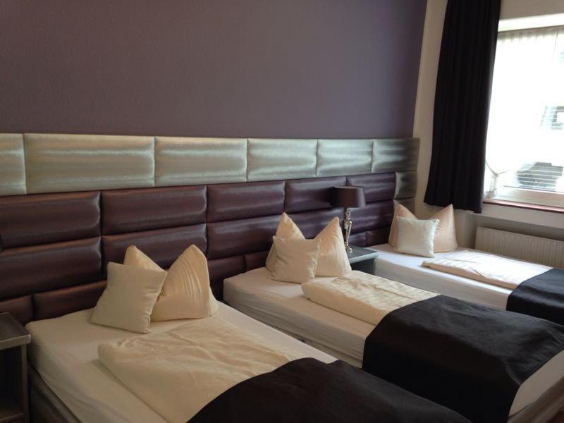 Hotel Am Wehrhahn 9/19