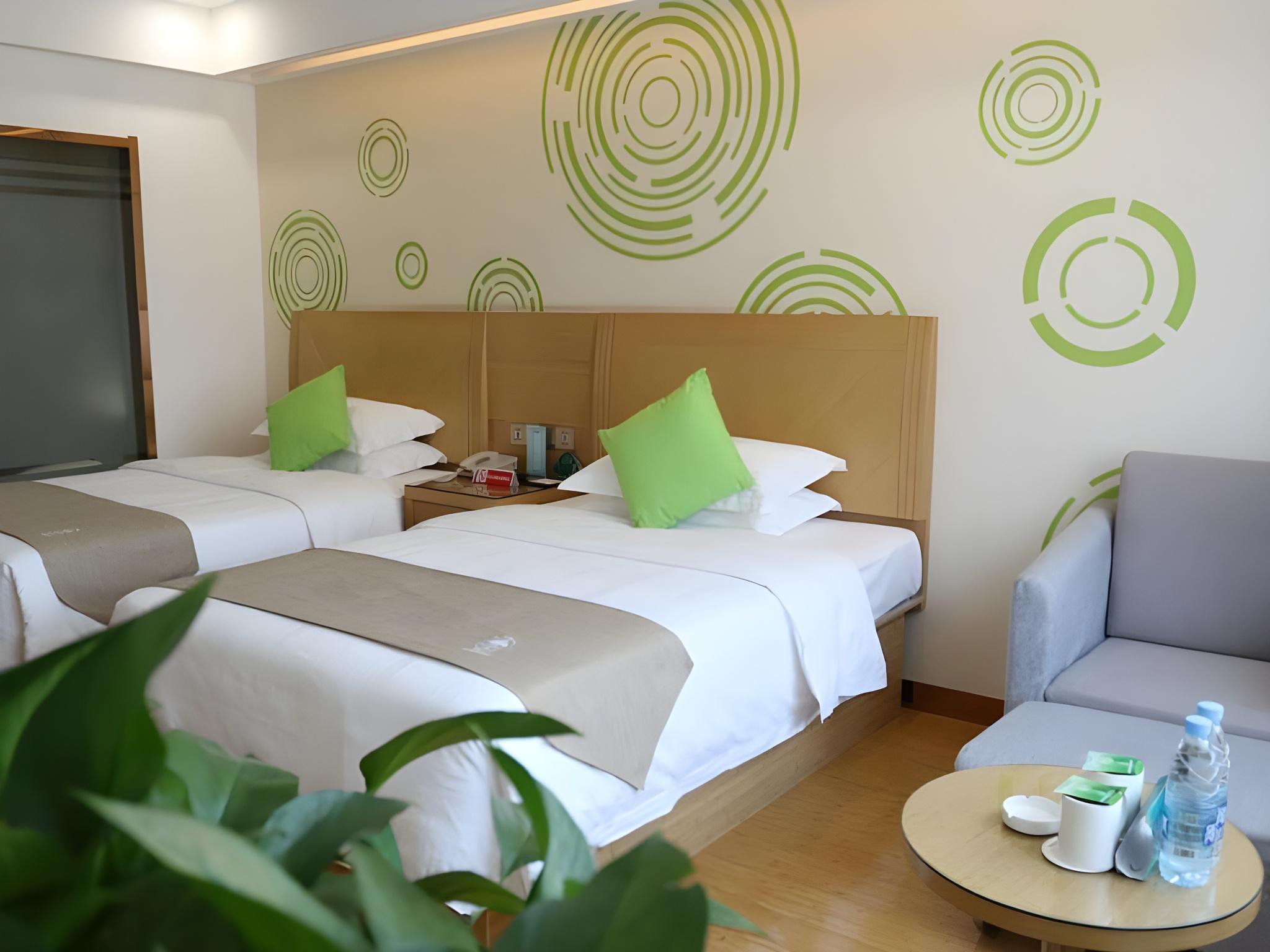 ROOM, TWIN BEDS