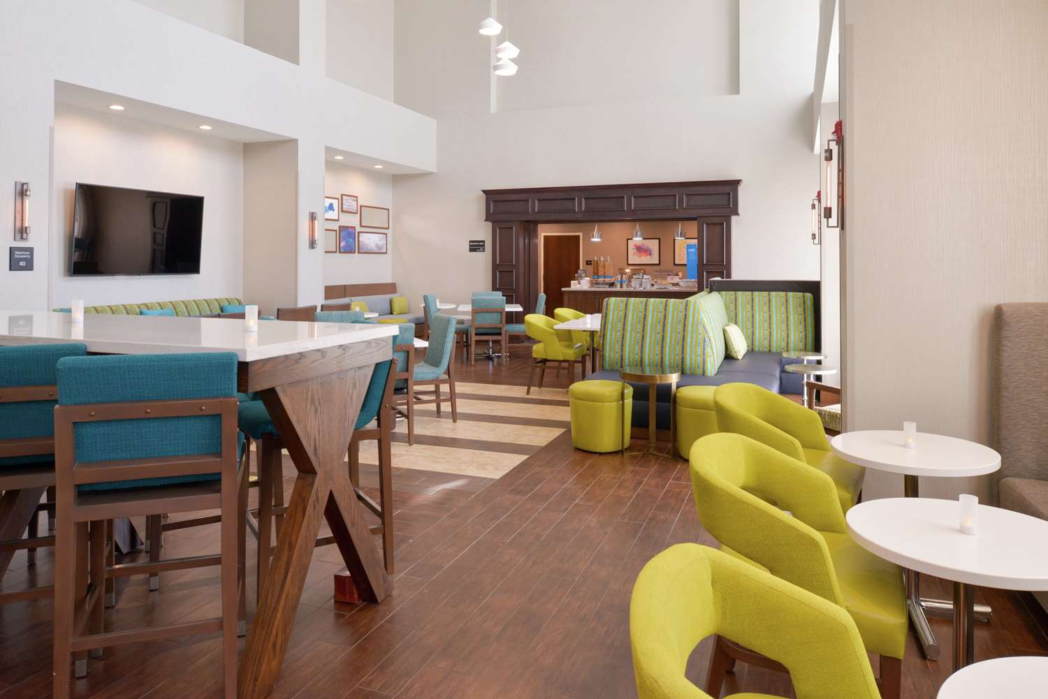 restaurant cafeteria