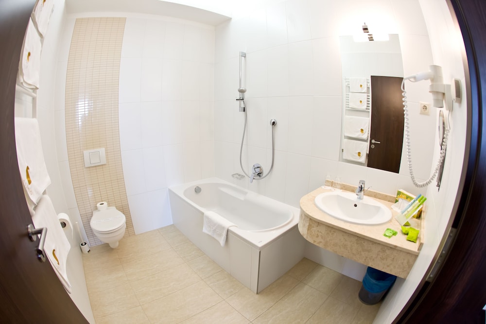 Budapest Airport Hotel Stacio Wellness and Conference 20/43