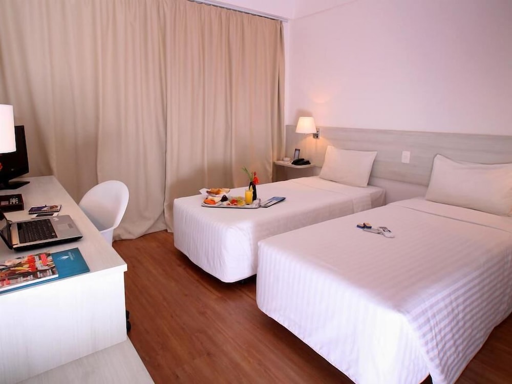 Camacari Plaza Hotel 24/72