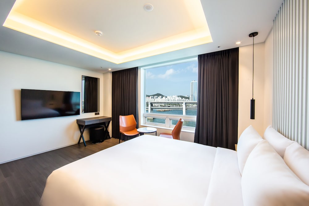 AG405 Hotel 14/50
