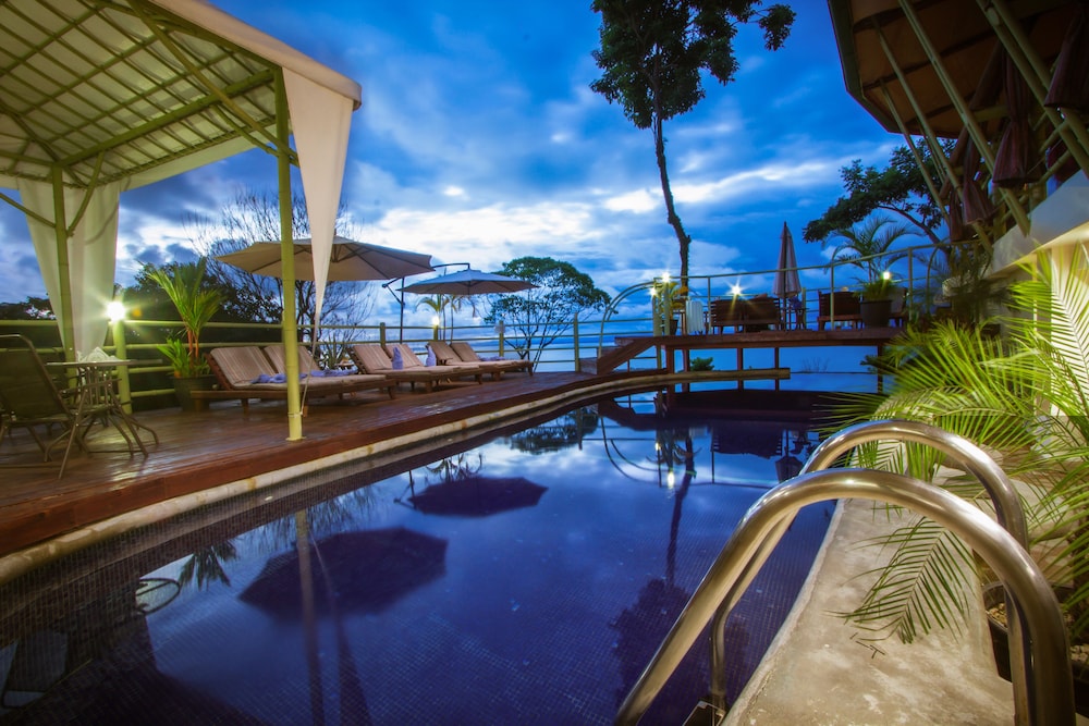 Issimo Suites Boutique Hotel Spa Adults Only 1/71