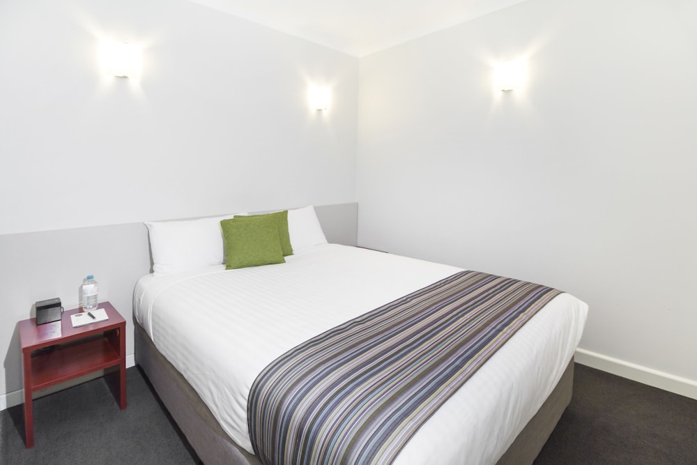 ABODE NARRABUNDAH 16/71