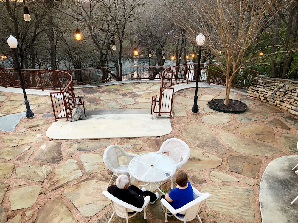 Gruene River Hotel & Retreat 21/50