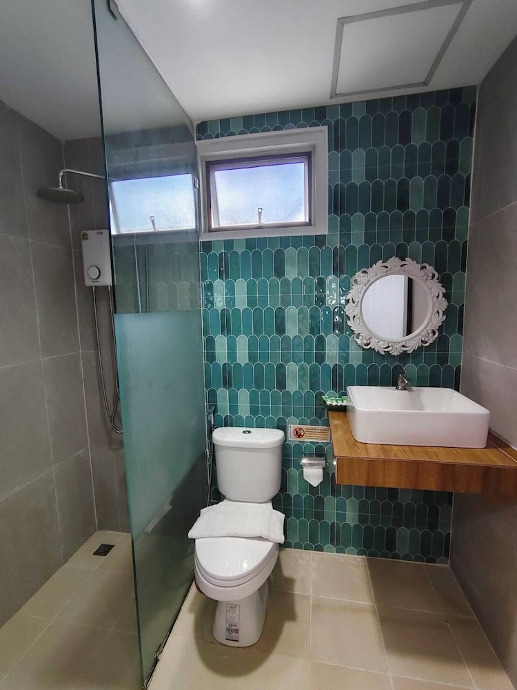 Chiang Mai Waroros Boutique Hotel (ex Baan Tai Wang Chiangmai) 68/71