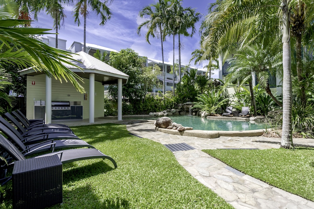 Verandahs Port Douglas 40/56