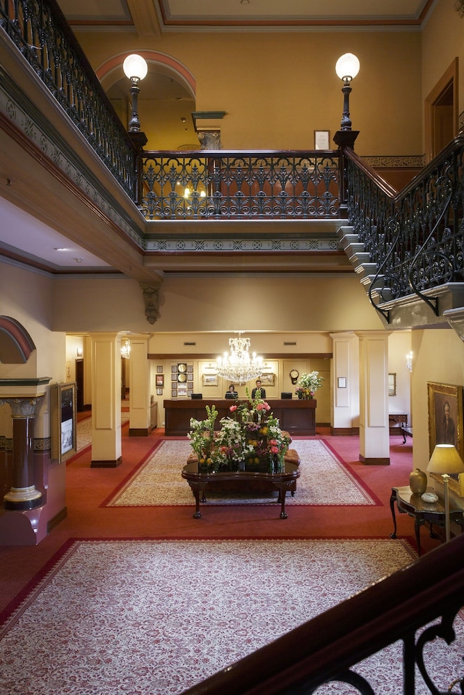 The Hotel Windsor Melbourne 7/63
