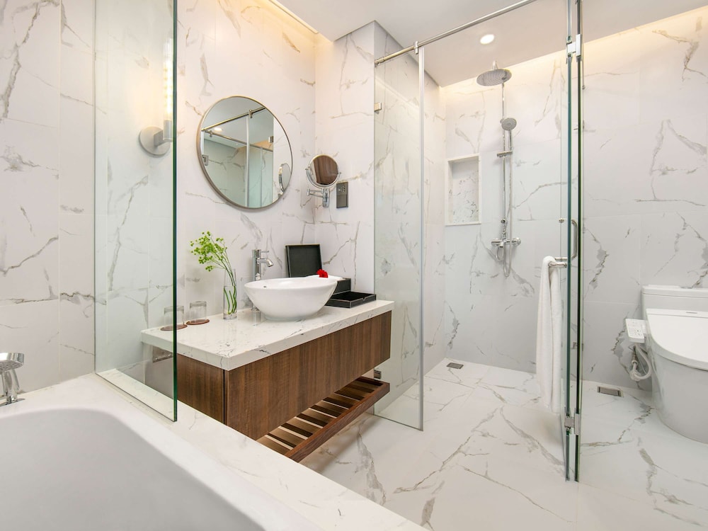 Movenpick Living West Hanoi 111/112