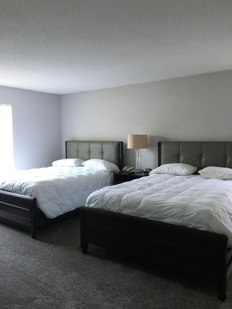 Ambassador Inn 11/56