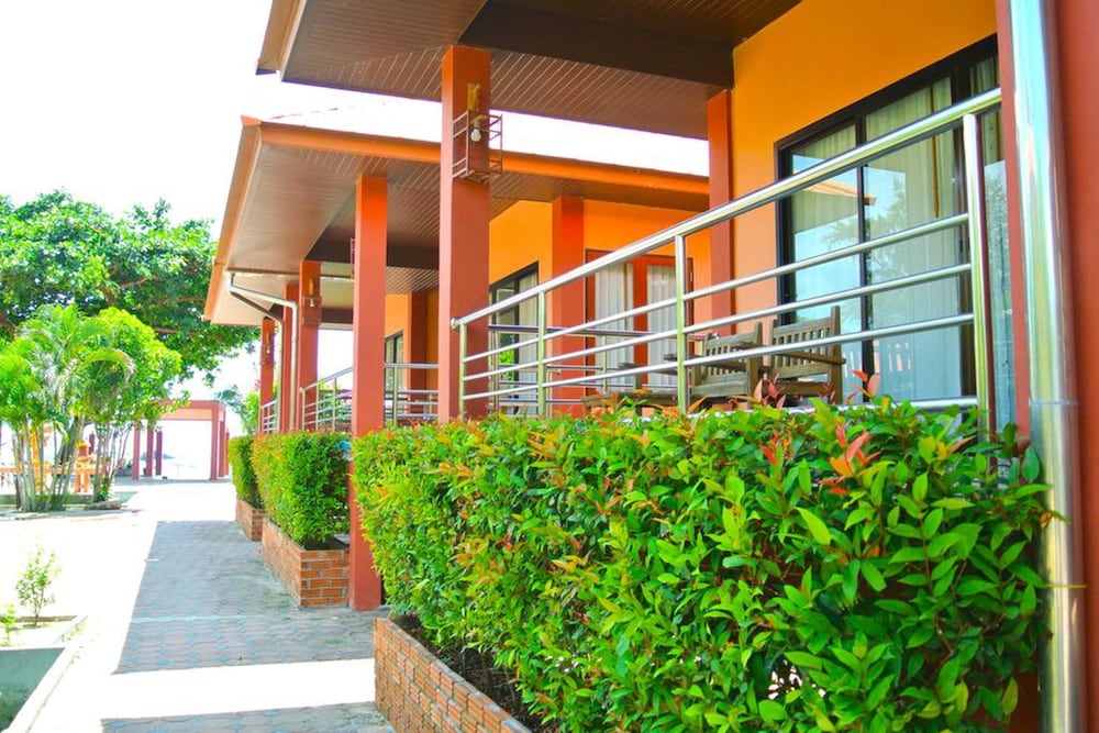 P.S. Thana Resort 1/71
