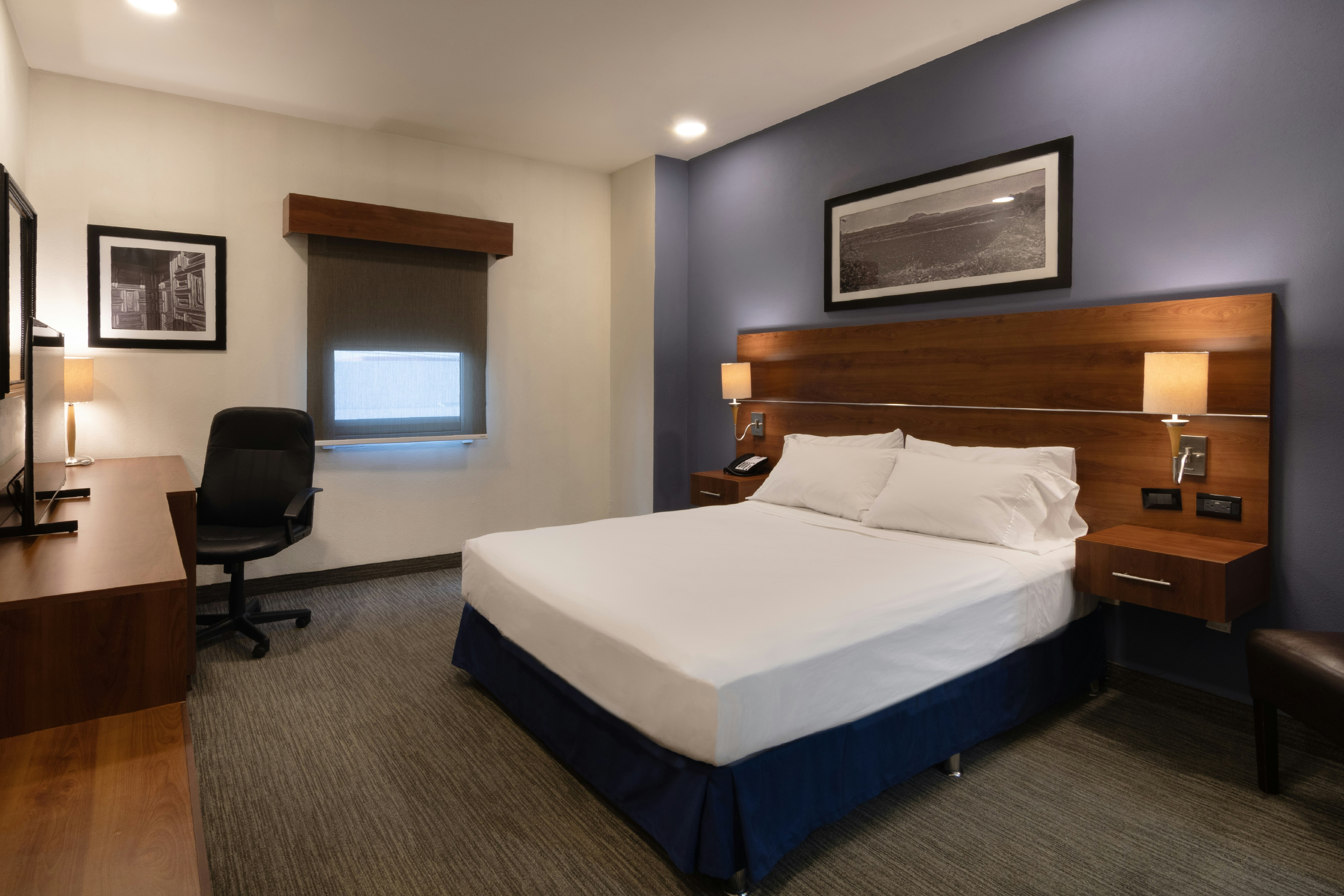 Room, Queen Bed, Hampton Inn by Hilton San Juan Del Rio 4/8