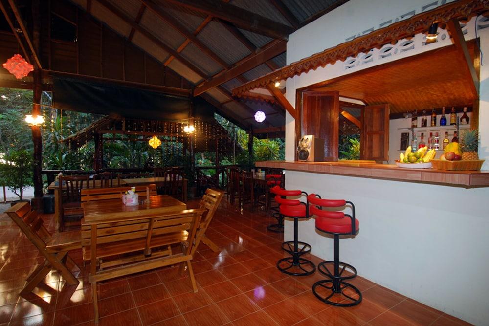 Sea Sun Bungalows 7/16