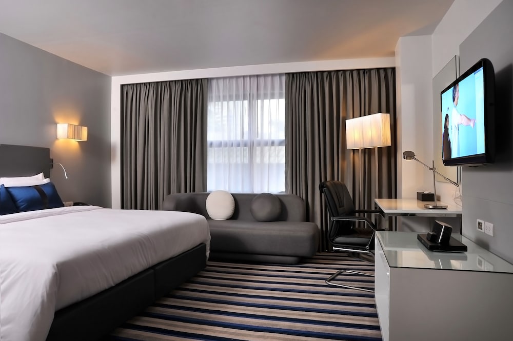 Best Western Sukhumvit 20 14/26