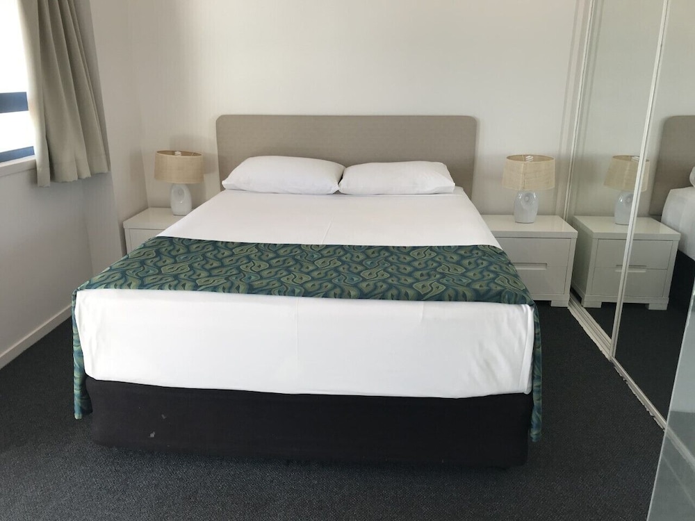 Portobello Resort Apartments 19/73