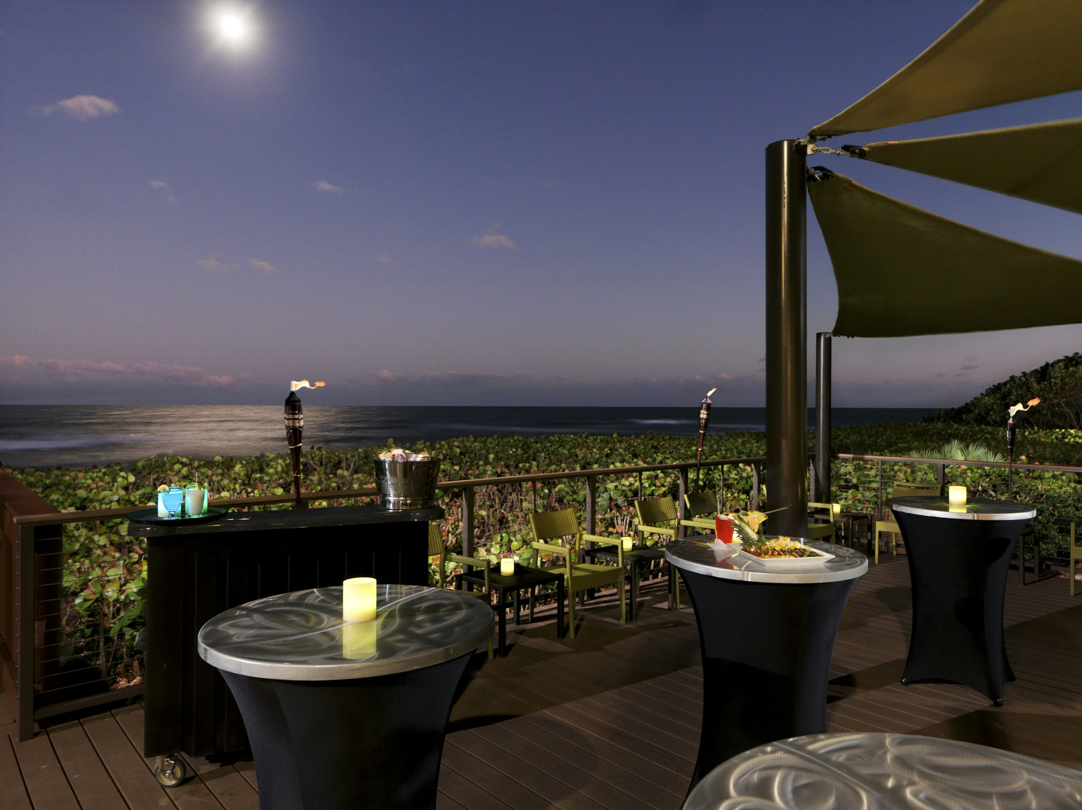 DoubleTree Suites by Hilton Hotel Melbourne Beach Oceanfront 67/69