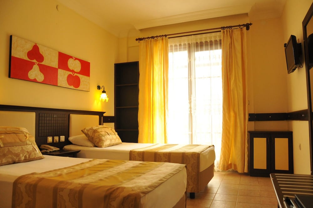 TELMESSOS HOTEL 16/58