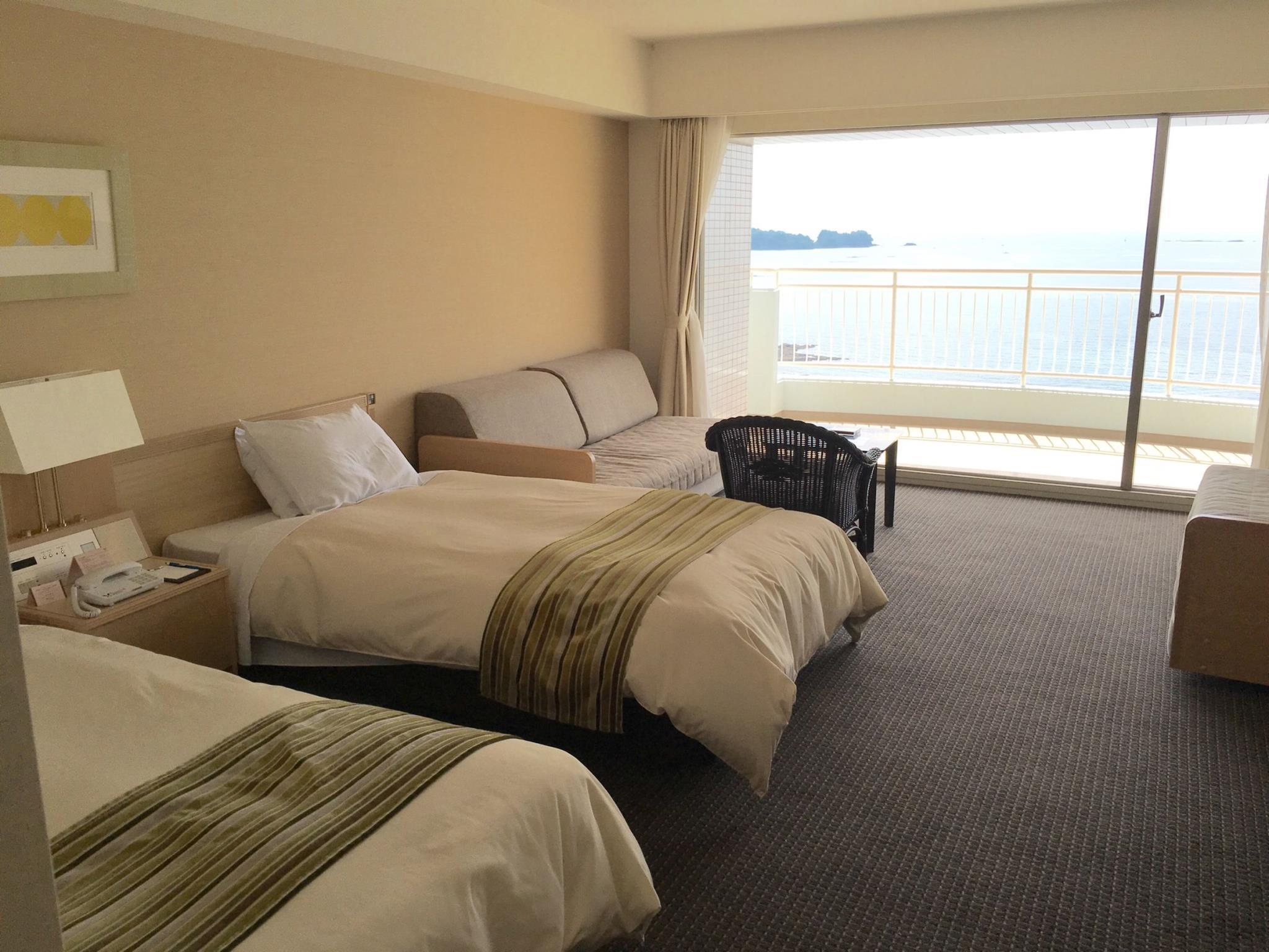 Room, Quadruple, Twin Beds, Sofa