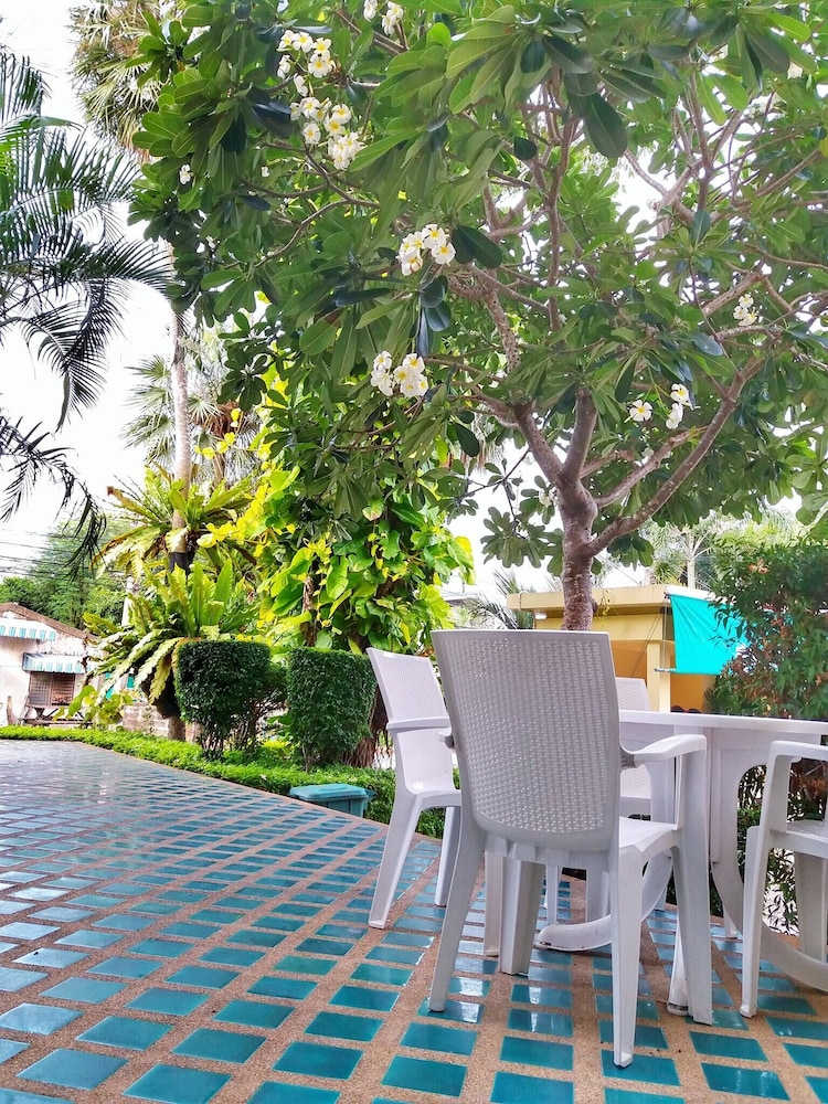 Suklutai Hotel & Serviced Apartment 48/49