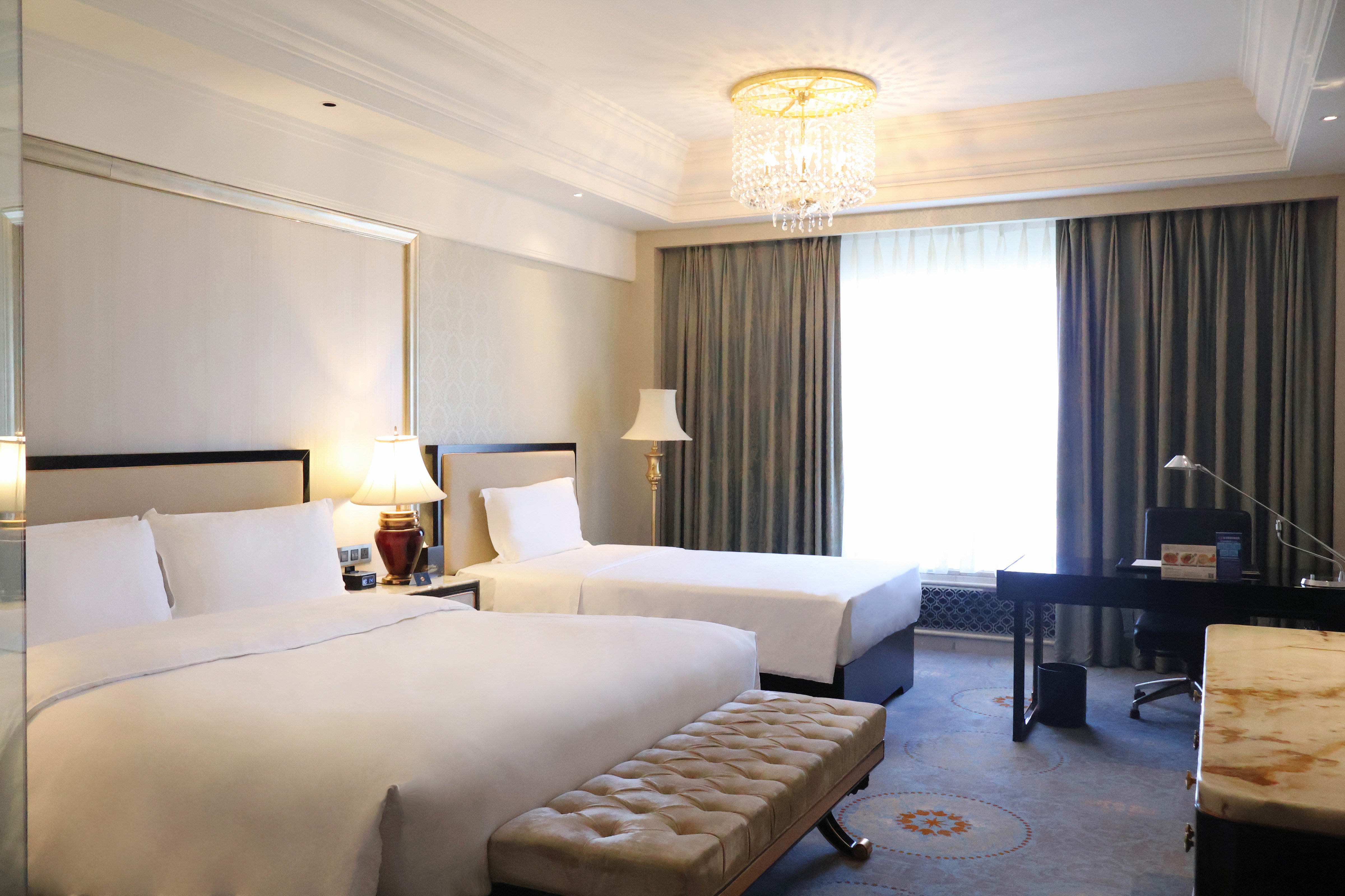 Classic, 1 King and 1 Single Beds, City View