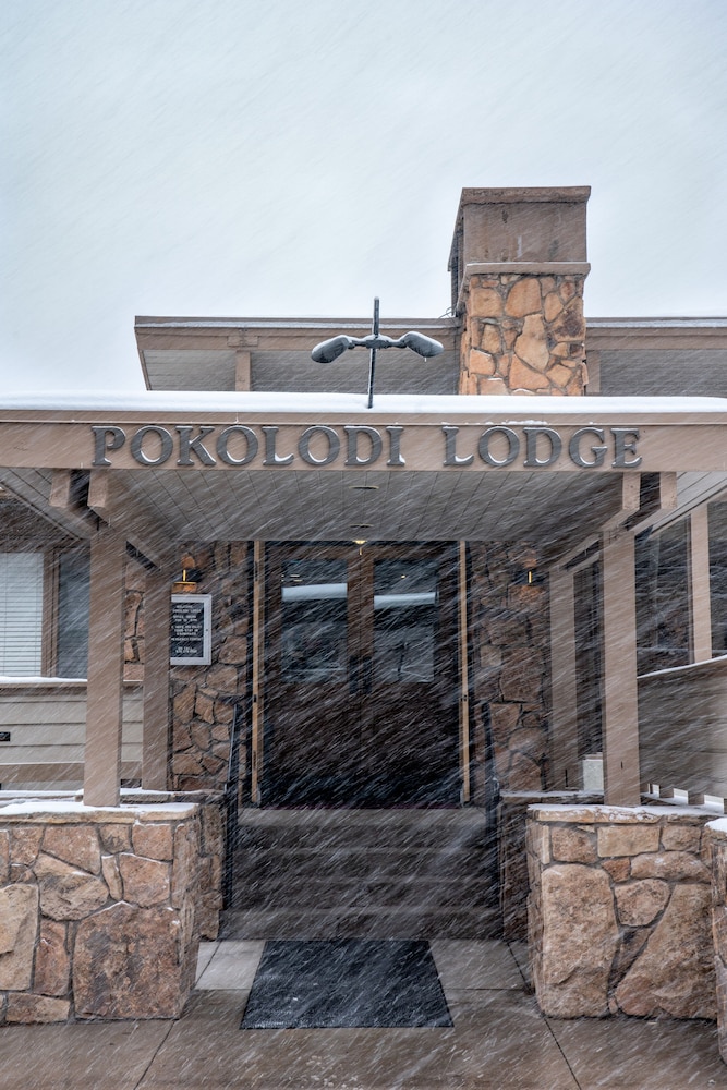 Pokolodi Lodge 5/38