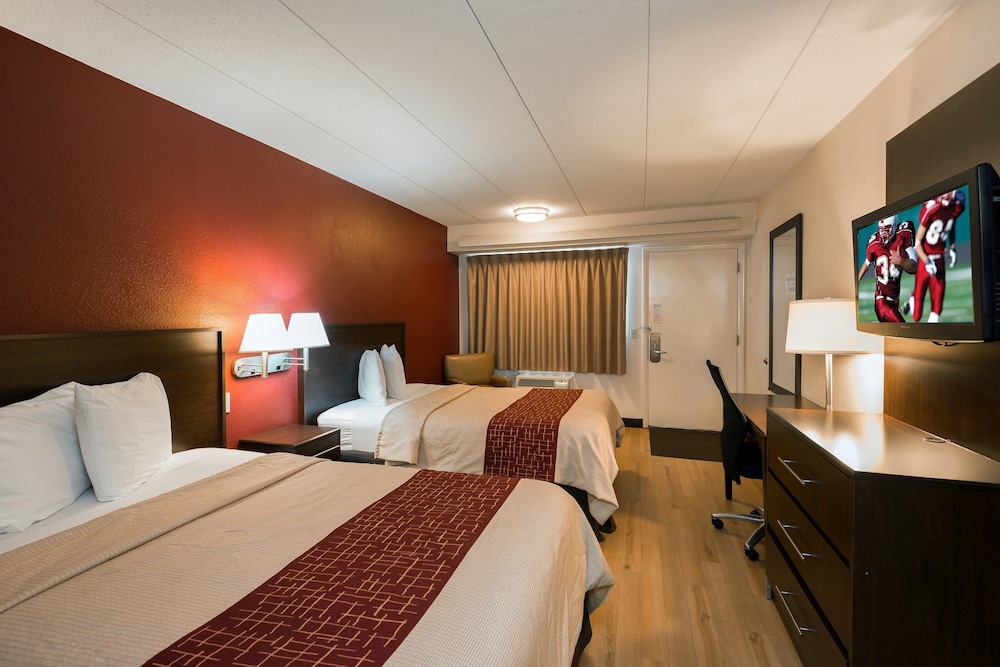 Red Roof Inn Michigan City 12/24